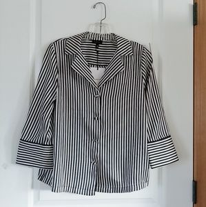 NWT Who What Wear button down shirt